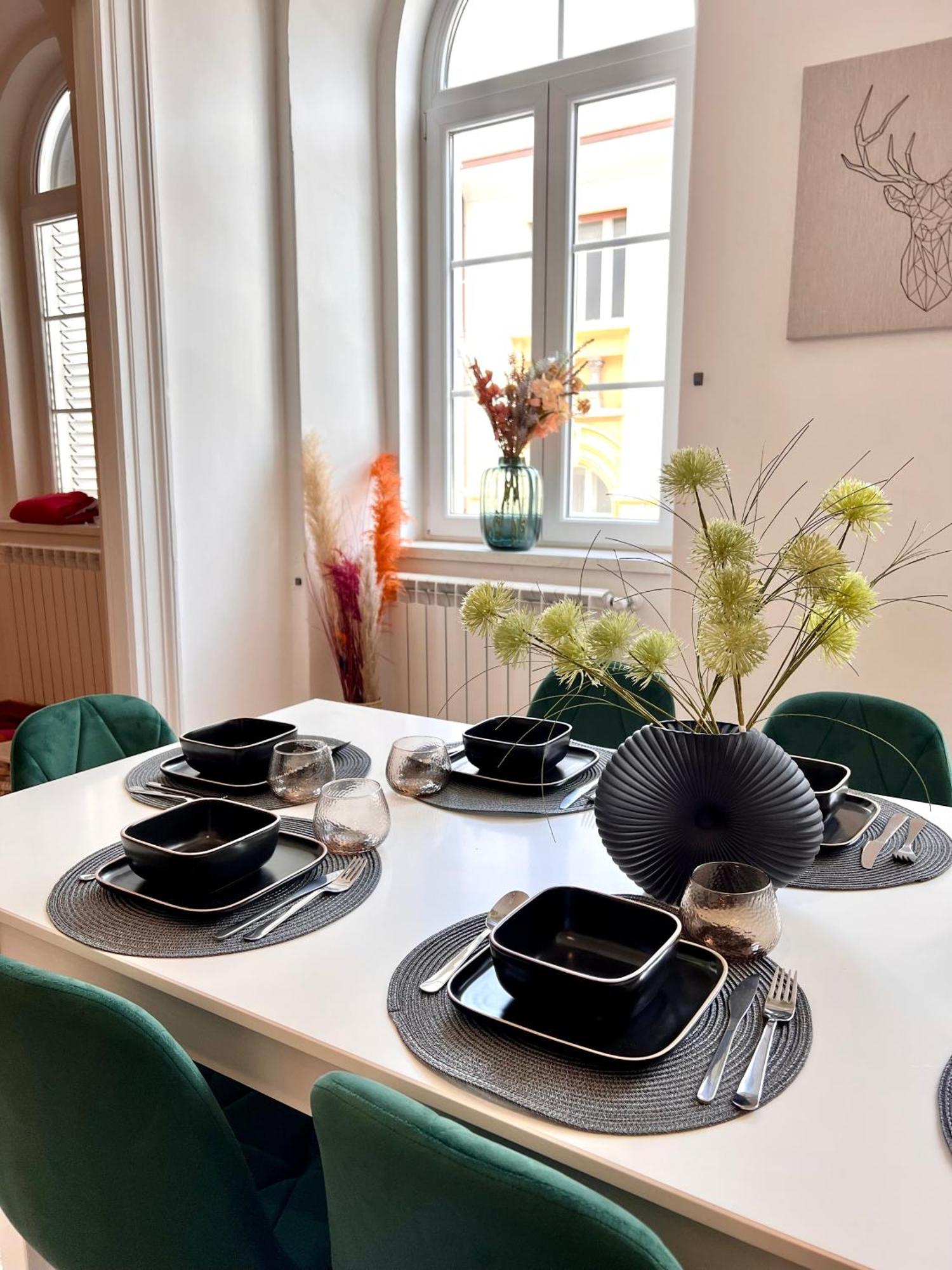 Suite Mitteleuropa Private Parking Trieste Eksteriør billede