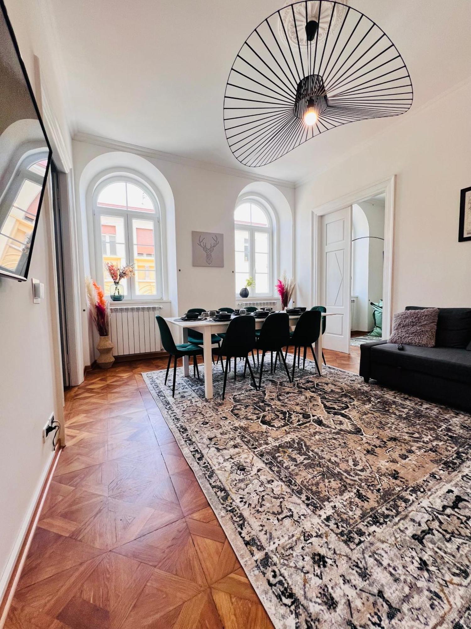 Suite Mitteleuropa Private Parking Trieste Eksteriør billede